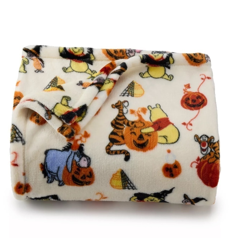 Disney Winnie the Pooh Halloween Fleece Blanket NEW 60”x72” Tan Cream Piglet